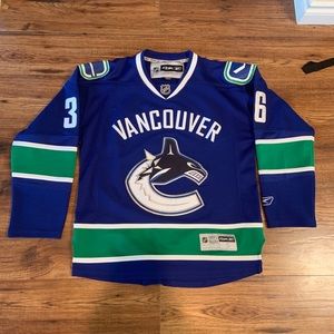 Vancouver Canucks Jannik Hansen jersey